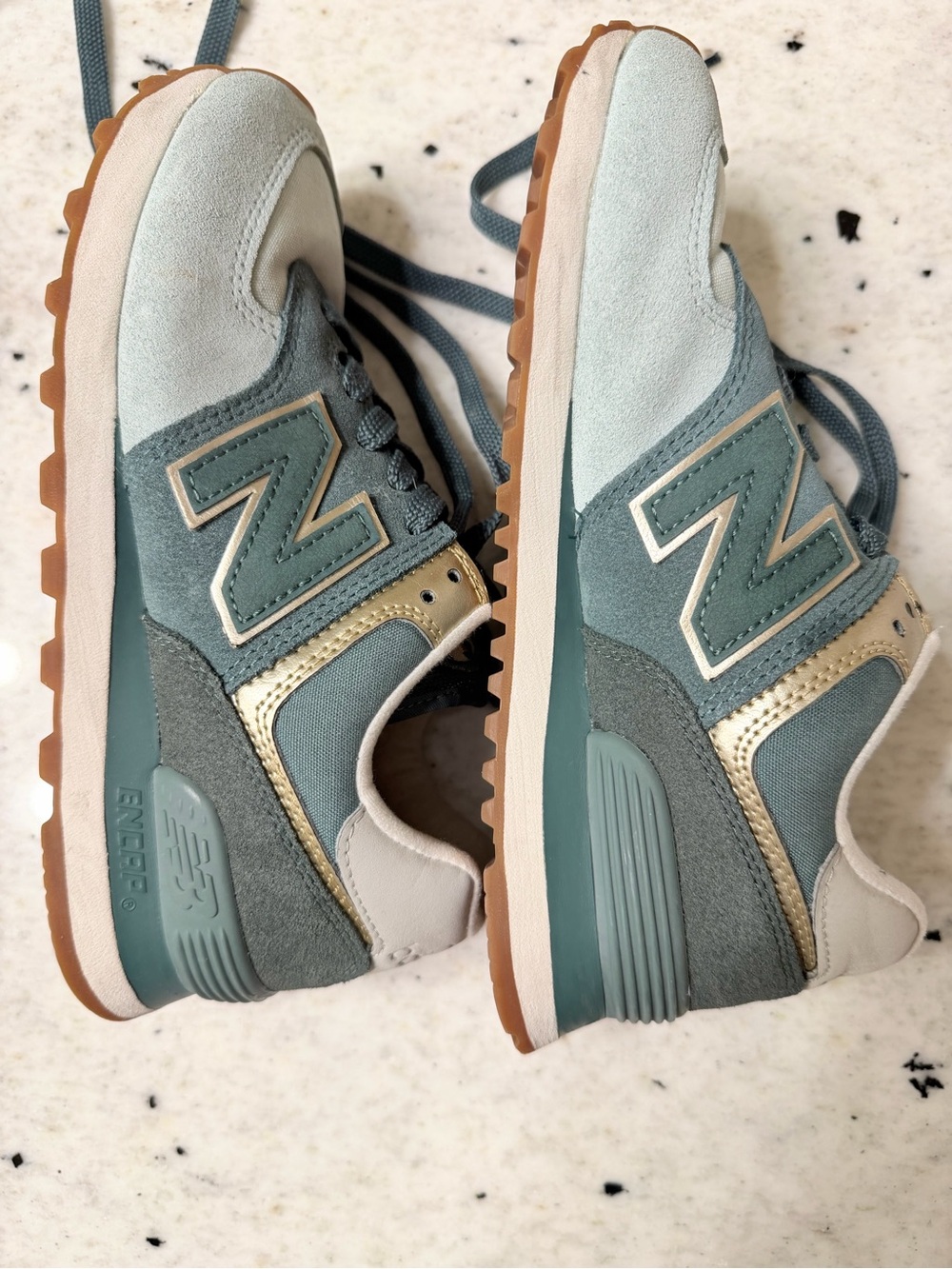 New Balance 574 Women's Size 6 Shoes Metallic patch Agave Sneaker - Picture 6 of 8